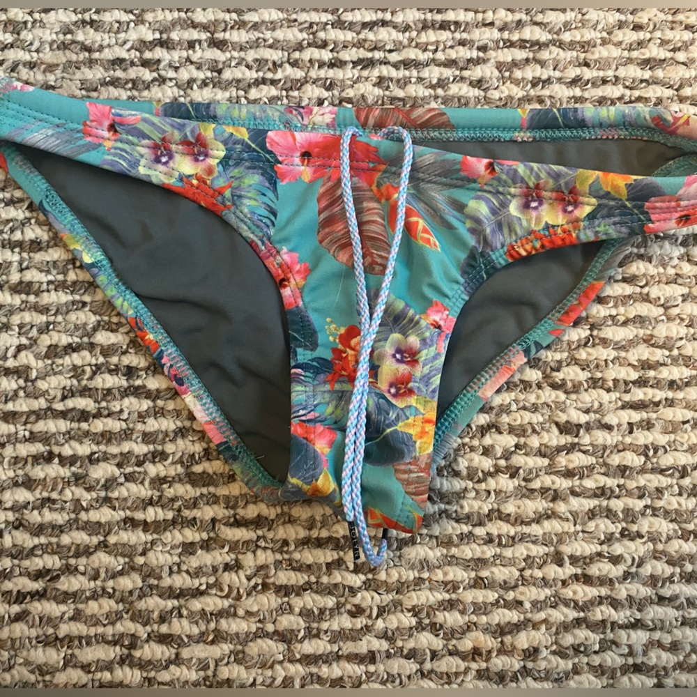 JOLYN SWIM BOTTOMS - Picture 2 of 2